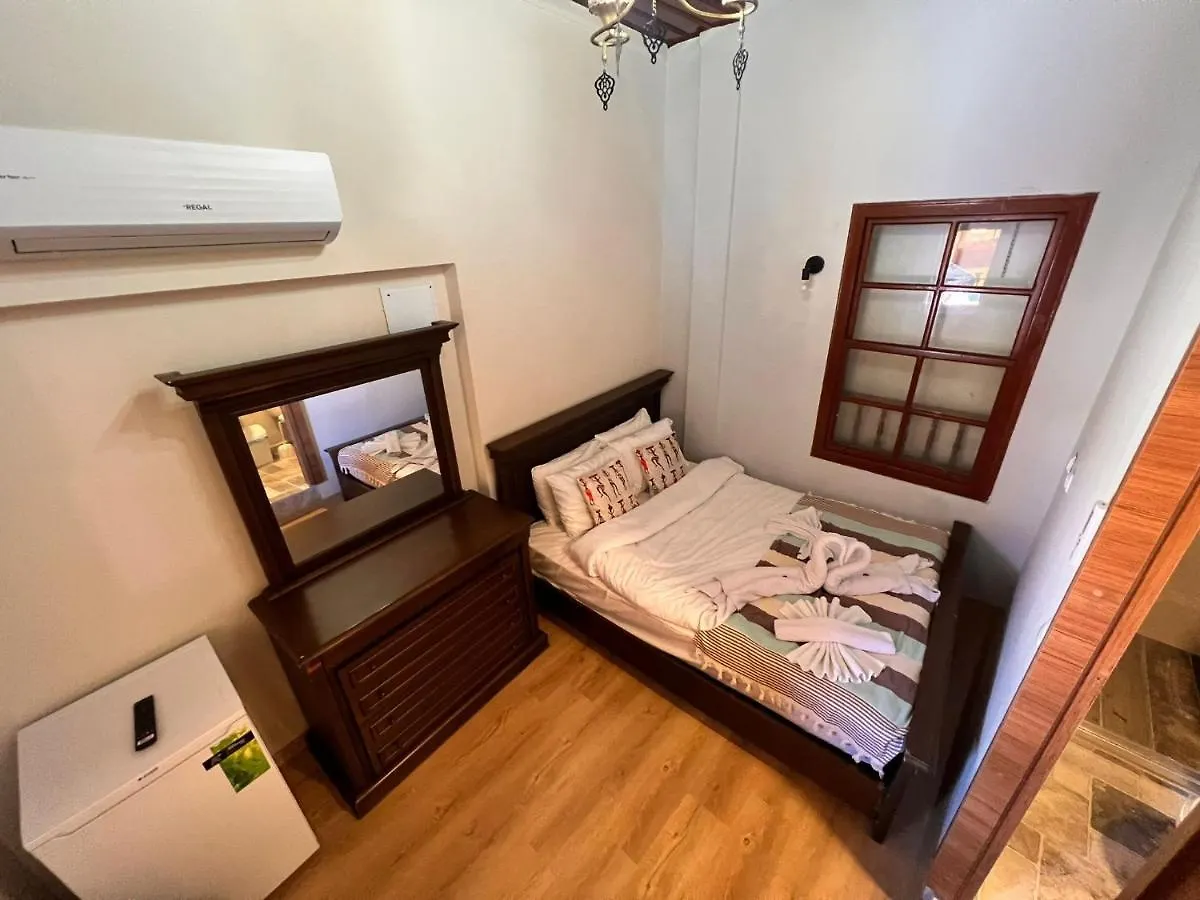 Sari Konak Antalya Homestay