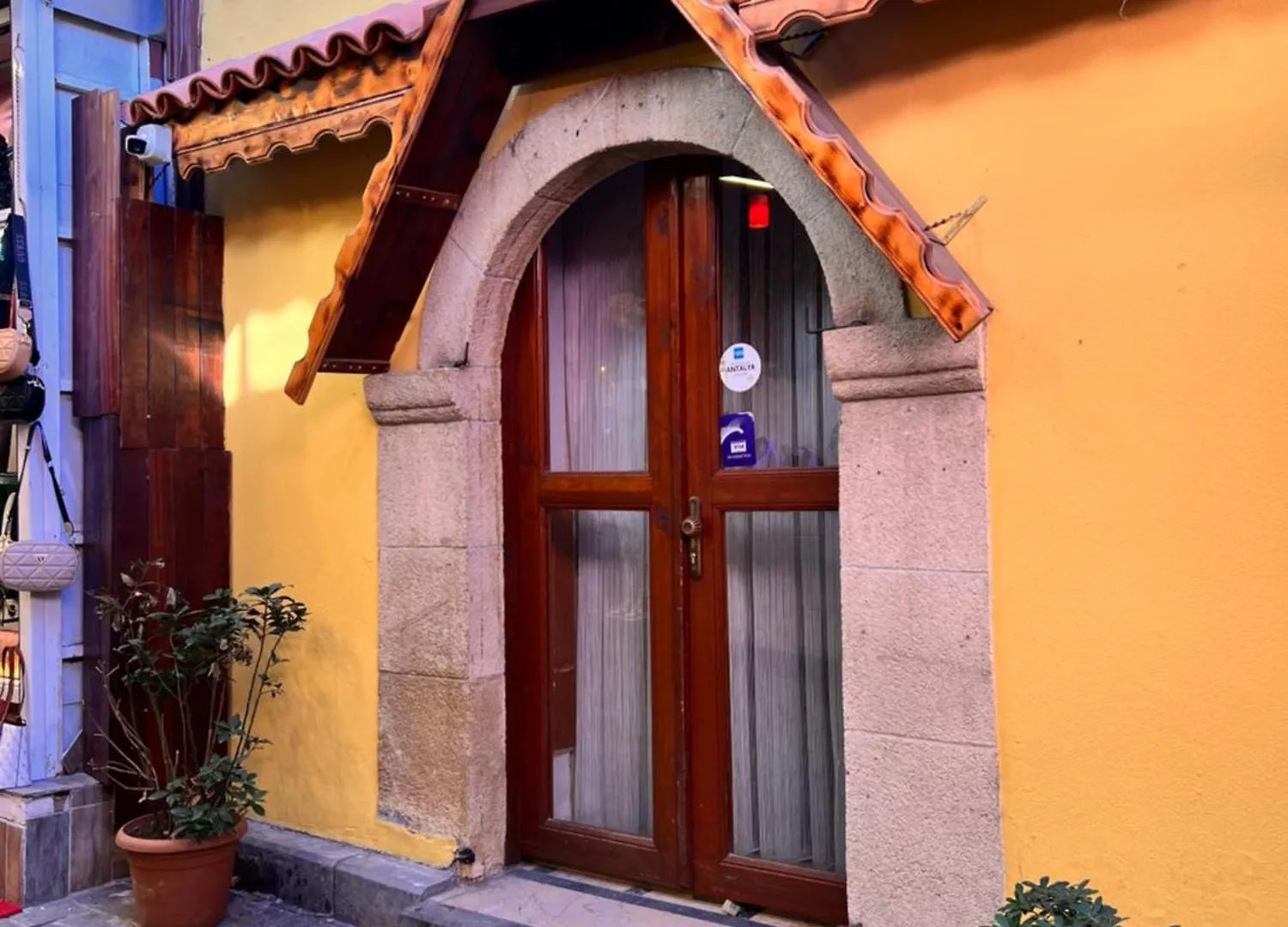 Homestay Sari Konak Antalya Turkey